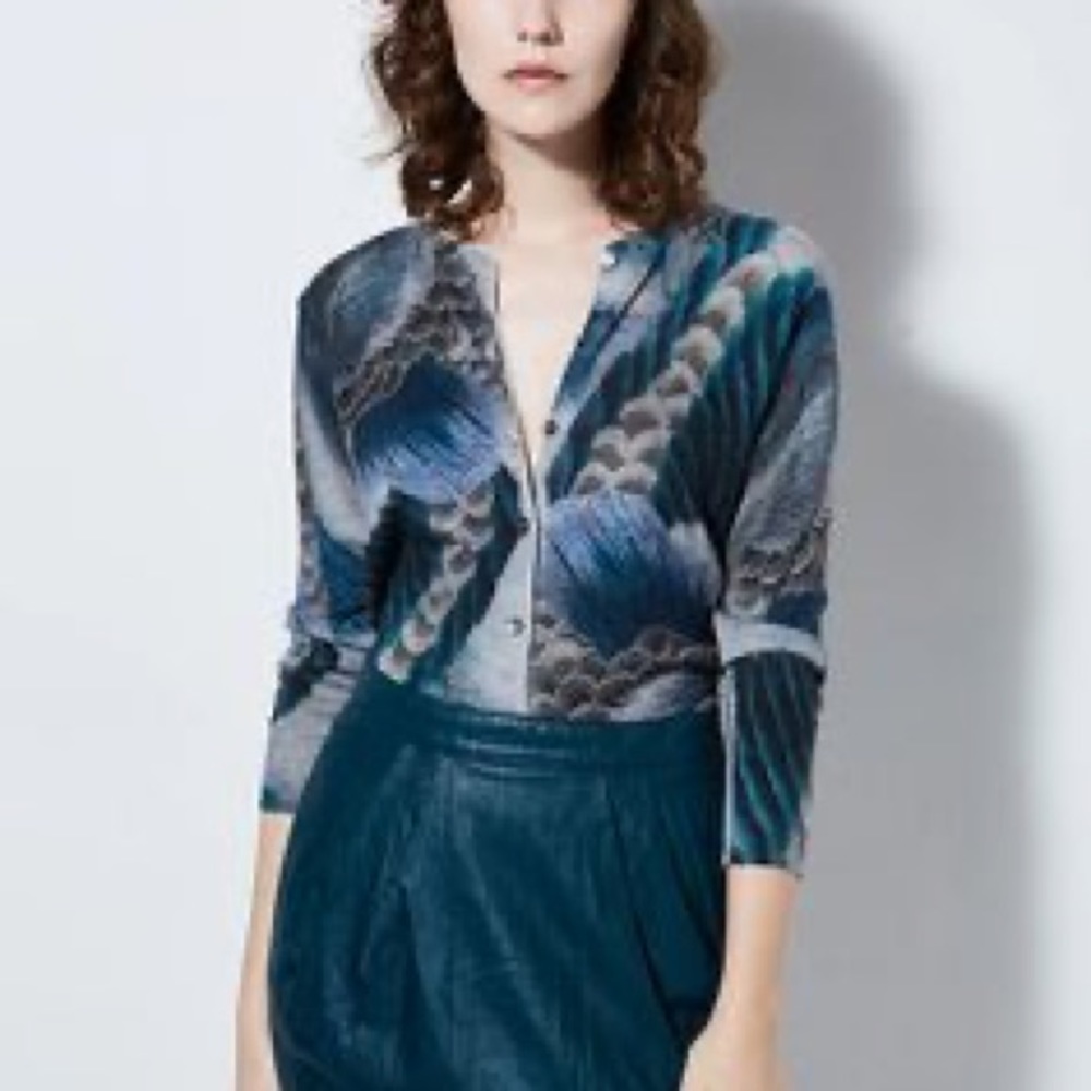 Burning torch VIEW PRINTED CASHMERE CARDIGAN